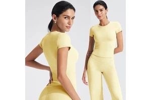 Hot Selling Women's Lightweight Breathable Quick Dry Sweat Wicking Sports Short Sleeve Top Seamless Gym Fitness Yoga T-shirt