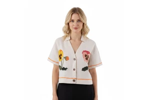 Low Moq Custom Women Linen Blend Cropped Shirt Short Sleeve Polo Neck Drop Shoulder Floral Embroidered Women Top