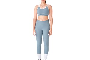 Wholesale Custom Made Women's Yoga Set New Design with Solid Pattern and Logo on Front Made of Polyester