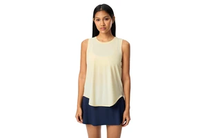 Marisol Studio Canada: Lightweight Hoodie Built on Polyester/Spandex Power Mesh Knit