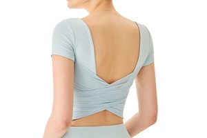 Women's Summer Sportswear Compression Fitness Quick Dry Gym Yoga Top Short Sleeve with Built-In Bra Custom Logo Washed Technics