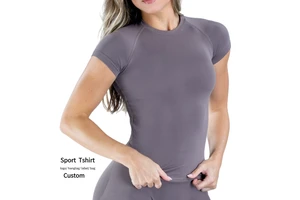 Wholesale Women Sports Wear Short Sleeve Tight Fitting Running Shirts Breathable Seamless Yoga Top Crew Neck Versatile Gym Top