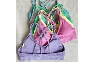 Seamless Women Sports Bra Cross Strap Top Push up Sport Underwear Yoga Gym Crop Top Brassiere Fitness Top Sports Breathable Bras
