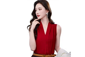 Mixed Polyester Satin V-neck Tank Top Women Slim Fit Elegant Suitable Layering 2026 Spring/summer New Sleeveless Shirt