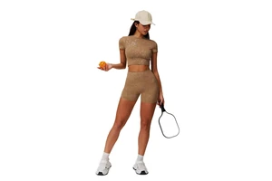 Ribbed Short Sleeve Crop Top for Yoga Lightweight Breathable Activewear for Pilates and Gym