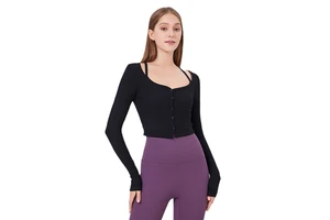 Custom Slim Fit Breathable Long Sleeve Yoga Top Button Front Stretchy Crop Top for Yoga Sessions and Casual Wear