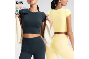 DNK0347 Wholesale Custom Logo Solid Short Sleeve Crew Neck Workout No Padding Gym Sports Fitness Yoga Crop Top