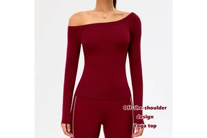 Long Sleeved Yoga Round Neck Slim Fit Top Breathable and Comfortable Outdoor Running Sports Long Sleeved Yoga T-shirt
