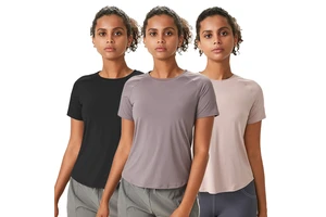 A New Loose Mesh Fabric Yoga Short-sleeved Breathable T-shirt for Women and a Sports and Fitness Top