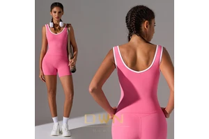 Women's Breathable Sleeveless V-Neck Fitness Vest Contrast Color Yoga Top with Chest Pad for Sports High Quality Custom Logo