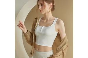 Women's High Quality Crop Top Built-In Bra Square Neck Tank Top Casual Active Fashion Short Sleeveless Camisole Button Wholesale