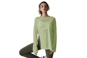 Women's Lightweight for Sweat-Wicking Wrinkle-Resistant Yoga Fitness Long-Sleeved Tops Autumn Winter Running Pilates Front