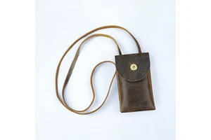 Wholesale Leather Mobile Phone Pouch Bag With Shoulder Strap Handmade Crossbody Mobile Case Cell Phone Bag OEM & FBA Supported