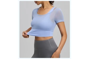 Quick Drying Mesh Spliced Yoga Top, Sports Short Sleeved Top with Chest Cushion, High Elasticity Women's Outdoor Running Yoga