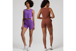 Wholesale Nude Breathable Sleeveless Crop Tank Top Loose Casual Elastic Pocket 2 Piece Sports Gym Yoga Set Women Fitness Wear