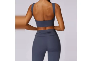 Comfortable Yoga Tank Top With Built-in Bra Quick Dry Fabric for Fitness and Gym