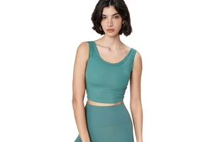 Lightweight round Neck U-Back Slim Fitted Ribbed Yoga Crop Top Breathable Half Fixed Gym Tops with Built-In Features