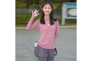 Women's Sports Long-Sleeved Hooded T-Shirt for Spring Autumn Quick-Drying Breathable Active Top for Running Yoga Thin Fleece Top