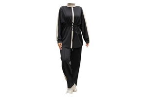 Lightweight Breathable Quick Dry Four-Way Stretch Spandex/Polyester Solid Modest Long Sleeve Women's Activewear Gymwear All