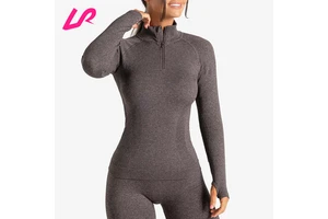 Hot Selling Custom Women's Workout Zipper Sportswear Four Way Stretch High Neck Breathable Yoga Suit Seamless Long Sleeves for