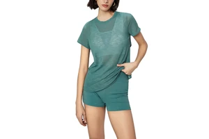 Wholesale Summer Loose Polyester Fitness Running Sports T-Shirt Solid Color Quick Drying Breathable Mesh Yoga Top for Women