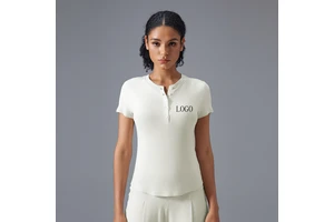 Women's Breathable Nude Solid Gym Yoga Top High Elasticity Slim Crop Top Fashionable Outdoor Sports Wear Customized Logo T-Shirt