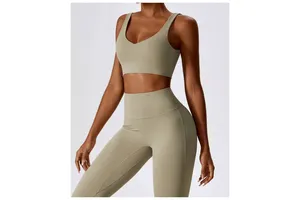 Women's Simple Black Gym Fitness Sports Bra Deep V Design Workout Crop Top Breathable Soft Wide Shoulder Straps Beautiful Yoga