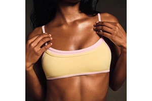 Women's Double-layered Color Block Trim Spaghetti Strap Training Bra Scoop Neck Seamless Medium Support Yoga Top Breathable