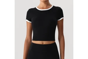 Colorblock Round-Neck Yoga Top - Breathable & Stretchy Gym Wear for Women