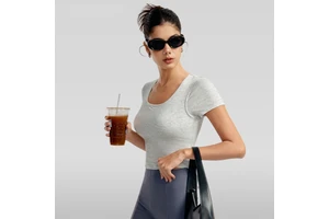 Yoga Clothing Top High-grade Sense Semi-fixed Chest Pad Breathable Fitness T-shirt No-running Cup Tight-fit Sports Short-sleeved